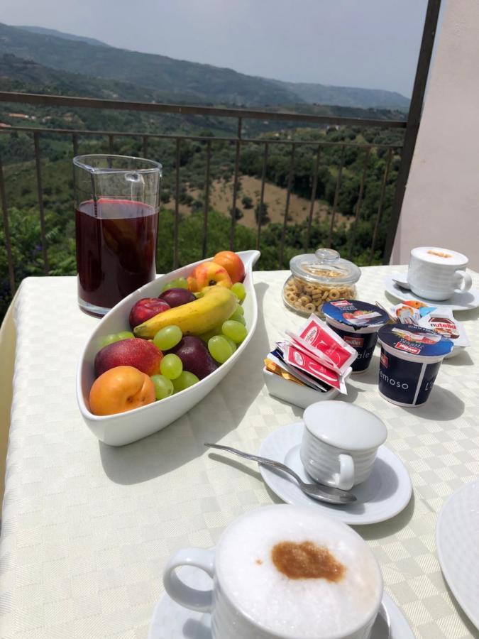 Ca'Del Borgo B&B Country House Ogliastro Cilento Luaran gambar