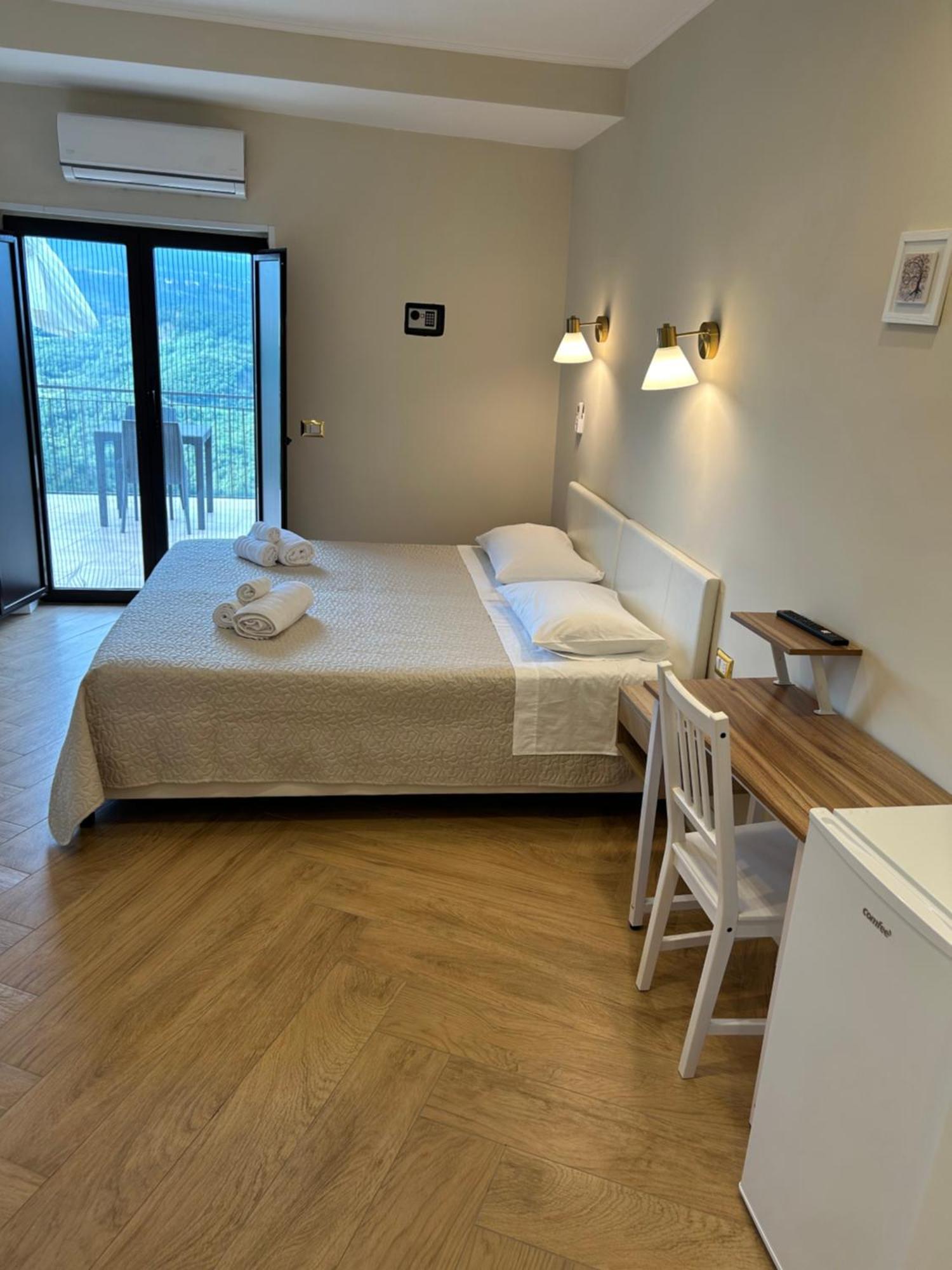 Ca'Del Borgo B&B Country House Ogliastro Cilento Bilik gambar